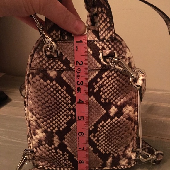 🐍LAST ONE🐍 NWT Michael Kors Abbey XS Backpack - Picture 6 of 7